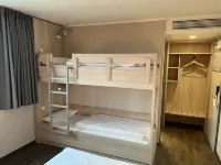 Serways Hotel Lüneburger Heide West Hôtels à : Bispingen