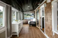 The Onset Beach Compound-Cape Cod Beach Resort & Oceanic Habitat - Wifi