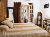 Villa Alicia Guest House Hotels near Pedregalejo