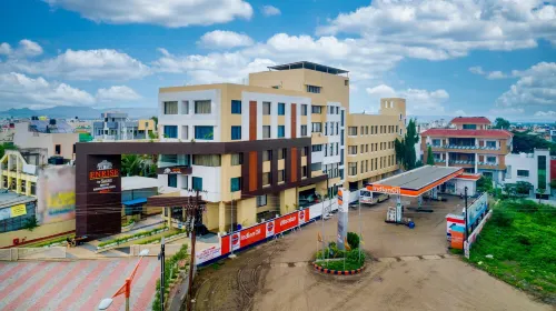 Enrise By Sayaji Chhatrapati Sambhaji Nagar - Parkplatz