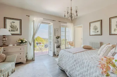 Villa Noa a Private Retreat with View