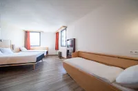 B&B Hotel Calais Terminal Cité Europe 3 étoiles فنادق في Escalles