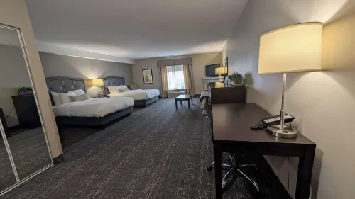 Best Western Swan Castle Inn Hotels in Cochrane