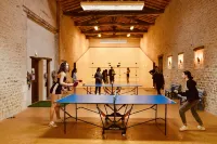 Domaine les Granges Hotels in Asnieres-la-Giraud