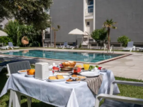 Platanus Hotel Altınoluk エドレミトのホテル