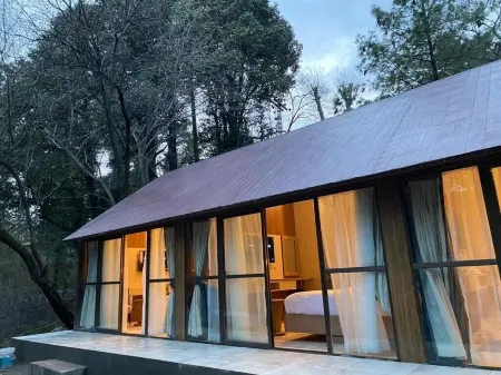 Raas Resorts Отели в г. Мурри Техсил