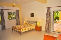 Holiday Studio Apartments Tonia - Pelekas Beach, Corfu