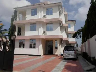 Airport Transit Lodges Hotels near Solomon Temple TAG Gongo la mboto