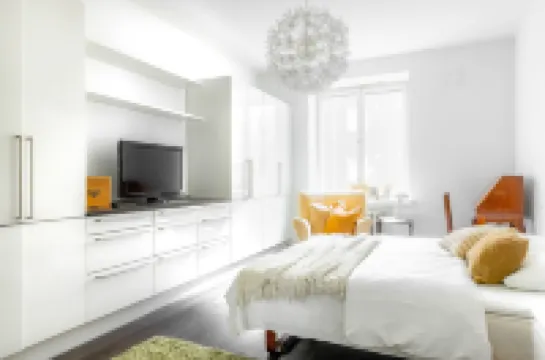 Spacious Apt on Tranquil Courtyard โรงแรมใน