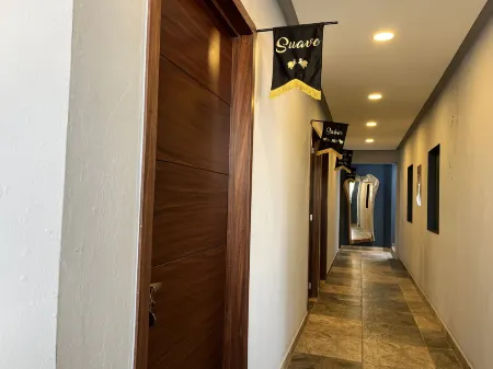 Hotel la Bikina Отели в г. Текила