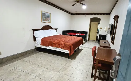 Texas Inn and Suites - Rio Grande Valley Hotels in Edinburg