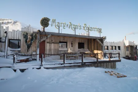 Mary-Ann's Polarrigg Отели рядом с достопримечательностью «Всемирное семенохранилище»