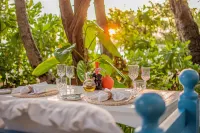 Malahini Kuda Bandos Resort - breakfast