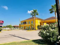 Los Fresnos Inn and Suites