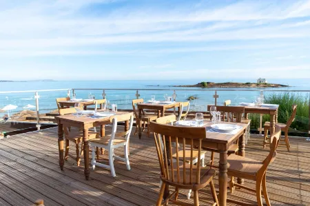 High Beach White - Adults Only Отели рядом с достопримечательностью «Stalis Beach»