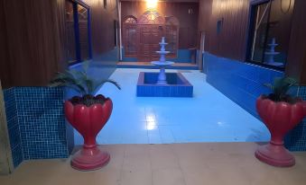Decent Lodges Hotel