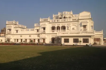 Kohinoor Palace