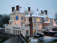 Thames Riviera Hotel, Sure Hotel Collection by Best Western 庫克姆住宿飯店
