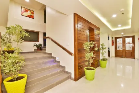 Ashapuri Residency Manali - A Centrally Heated and Air Conditioned Hotel Отели рядом с достопримечательностью «Хадимба Деви Темпл»