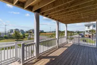 Luxurious Amenities and Steps to the Shoreline - Elegant Coastal Retreat