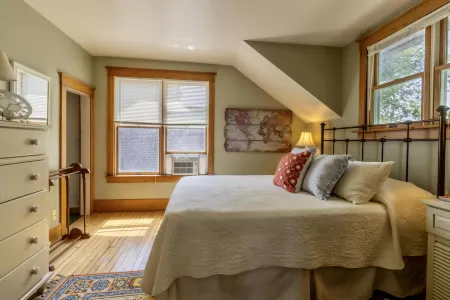 Charming Home with Fenced Yard and Spacious Porch - Delightful Retreat