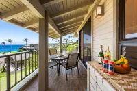 Spacious Lanai and Captivating Views - Charming Oceanfront Escape Hotels in Kapalua