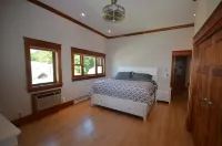 Charming Upper-Level Oasis with Historic Character - Spacious Retreat