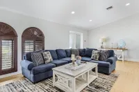 Heated Pool and Private Beach - Stunning Family Oasis