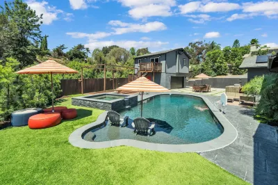 Pool, Hot Tub, Game Room and BBQ Delight - Stunning Family Haven Hotels near Vons