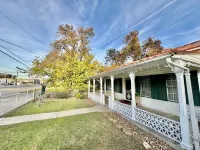 Elegant Duplex with Exclusive Amenities - Charming Historic Retreat