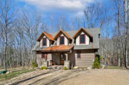 Hot Tub and Fire Pit by Bubbling Creek - Charming Luxury Retreat