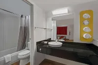 Super 8 by Wyndham Livermore