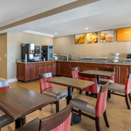 Comfort Suites San Clemente Beach