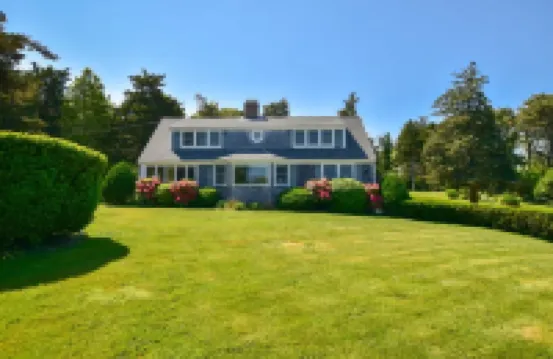 Sprawling Yard and Inviting Space - Charming Family Retreat 奧爾良酒店