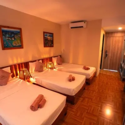 Pink Hotel Hotels near Chu Lai Airport