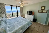 Spacious Condo with Gulf Front Balcony - Gorgeous Coastal Haven