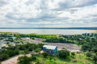 POOL Lake Views, 6bed 4bath, 3 acres, lake access