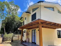 Casa Privativa Com Piscina na Barra da Ferrugem/SC