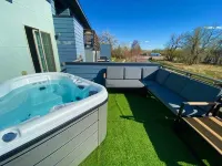 Old Town Modern New Build: Rftp Spa W/ Mtn Views! Hotels in Fort Collins