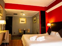 هوتل برلينو Hotels near لوتو