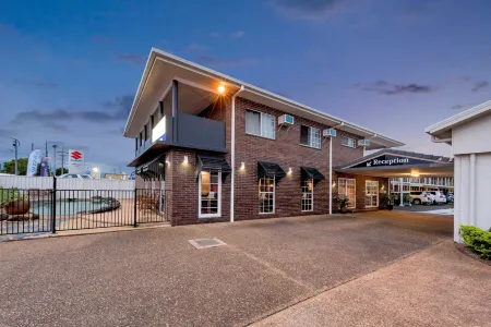 Takalvan Motel Отели в г. Бандаберг Запад