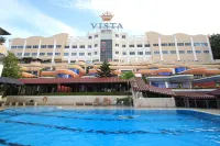Crown Vista Hotel - piscina