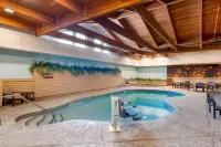 Best Western Premier the Lodge on Lake Detroit Hotels in Becker County