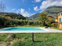 Villa with Garden Near Versilia Beach - Villas