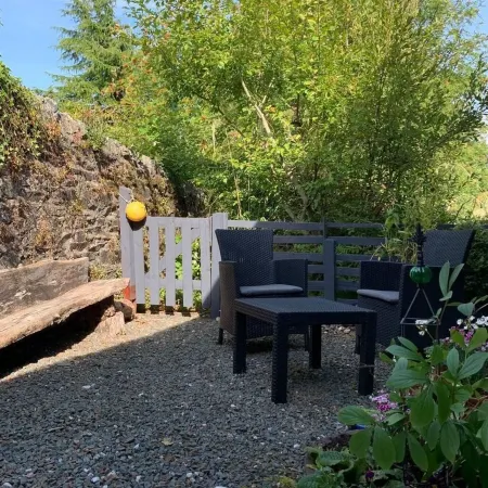 Cedarbank's - the Little Art House - Dog Friendly