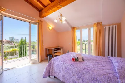 Villa Clara Few km from the Sea