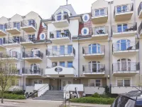 VacationClub - Regina Maris Apartment 71 Hotels near Shopping Gallery Corso