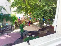 Auberge du Puits Hôtels à : Souillac