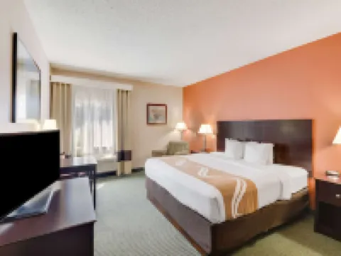 ควอลิตี้ อินน์ ซีดาร์ พาร์ค - ออสติน นอร์ธเวสต์ โรงแรมในCedar Park