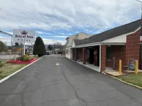 Royal Inn Motel Hotels in Waynesboro